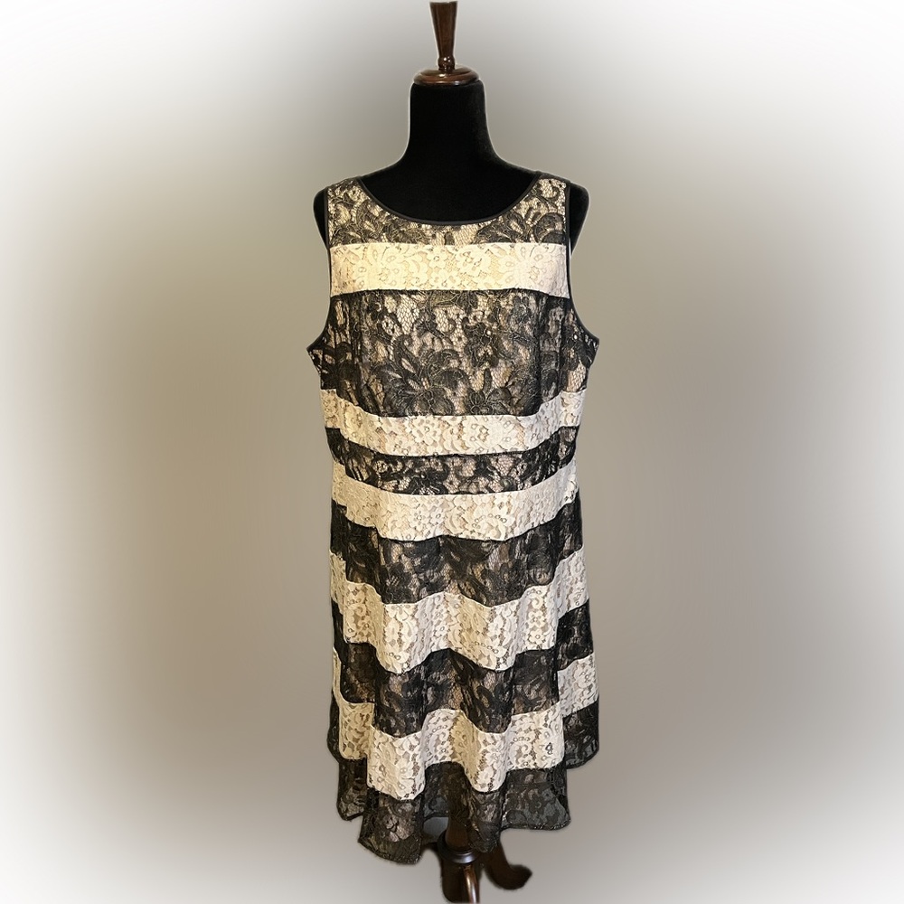 Jessica Simpson Fit Flare Black and Cream Lace Dress size 14W